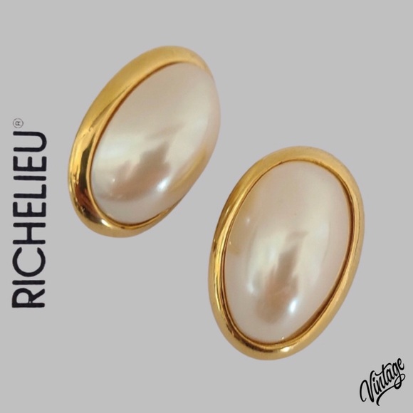 VTG 80’s - Richelieu Oval Champagne Pearl Gold Tone Clip On Earrings - Picture 1 of 2